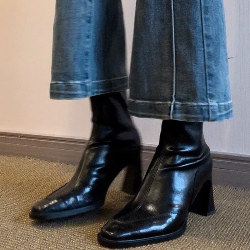 Winter Clothing Trends 2025 - Botas de tornozelo femininas de salto