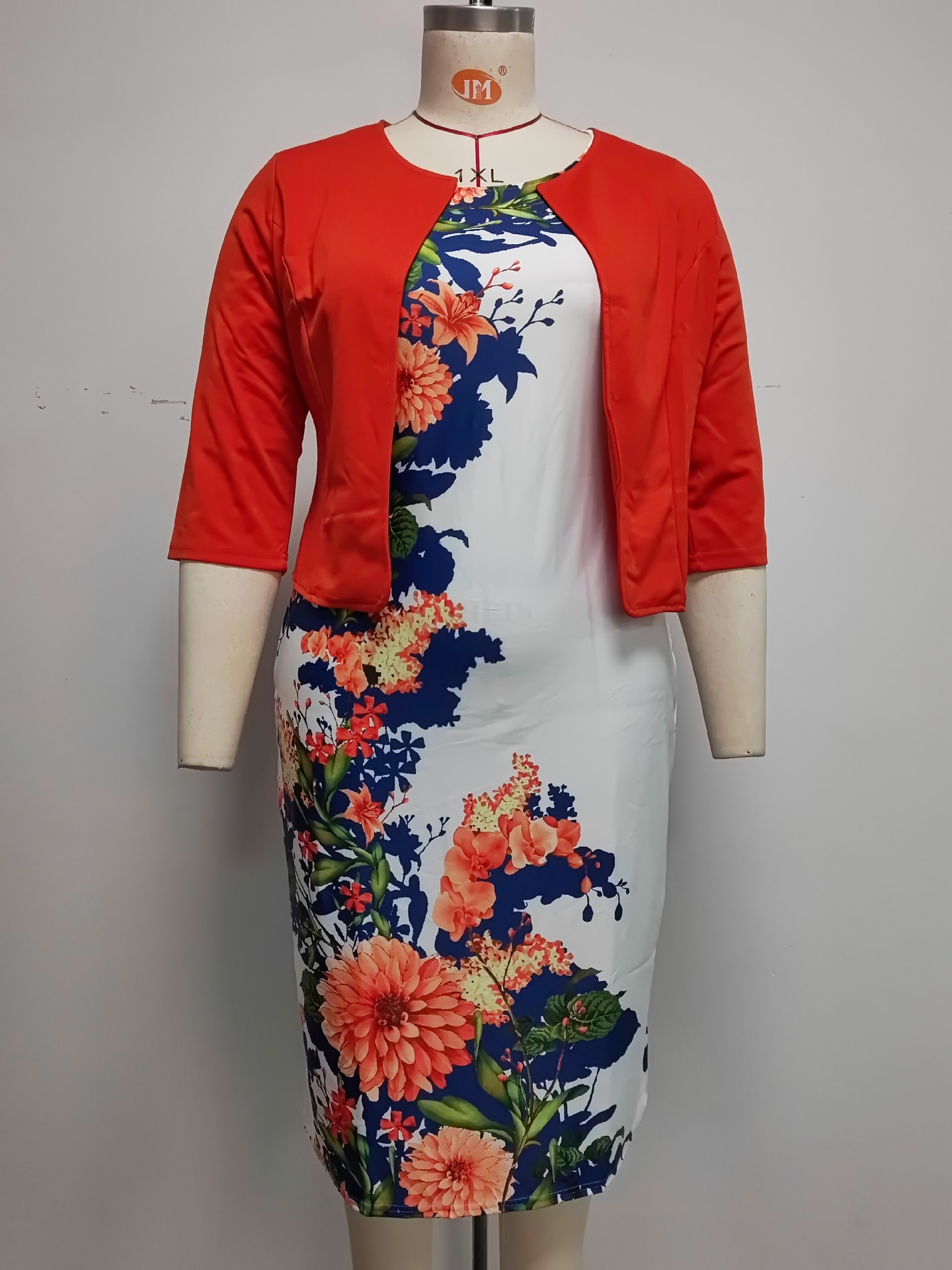 Conjunto Feminino de Moda com  - Winter Clothing Pakistan avaliação e preço